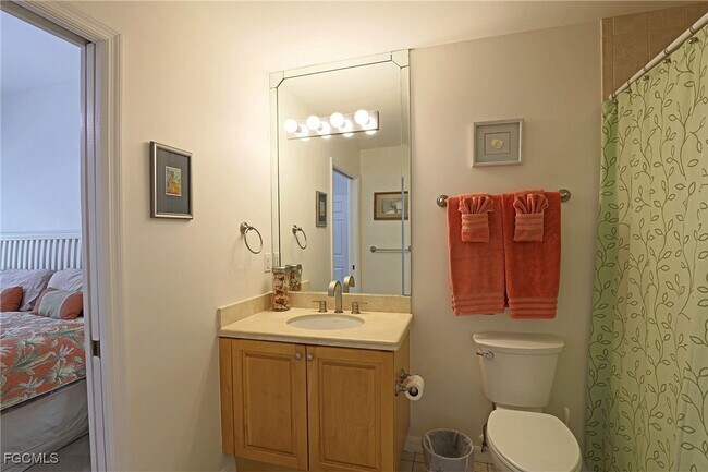 Building Photo - 15460 Bellamar Cir