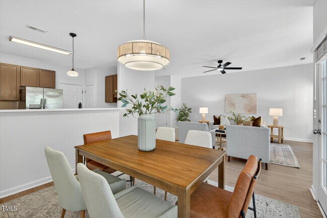 Building Photo - 3 Chownings St