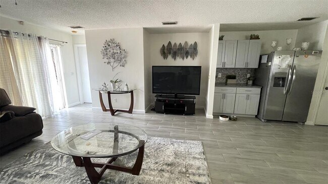 Building Photo - 1365 Epson Oaks Way