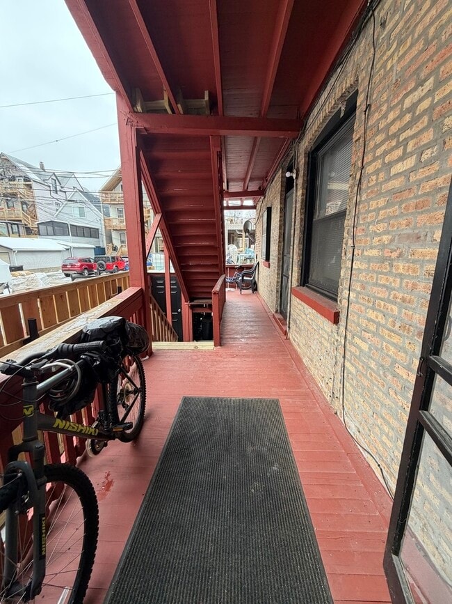 Building Photo - 3720 N Sheffield Ave