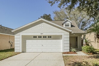 Building Photo - 6637 Summer Haven Dr