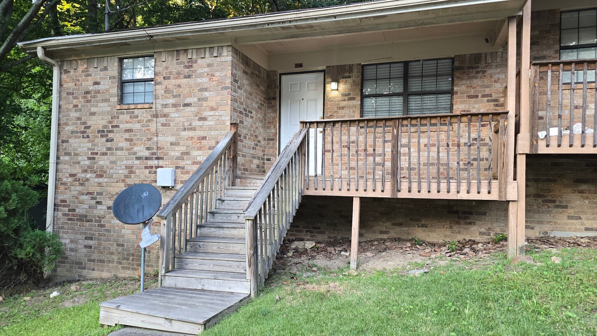 Building Photo - 8372 Warren Dr