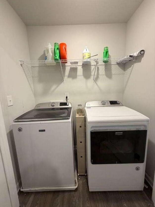 Building Photo - 7565 Knoll Hollow Rd