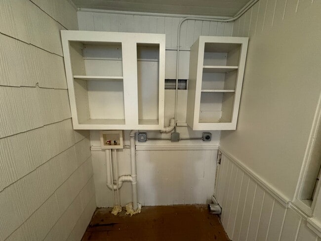 Building Photo - 2/1 House in North Rome- $850