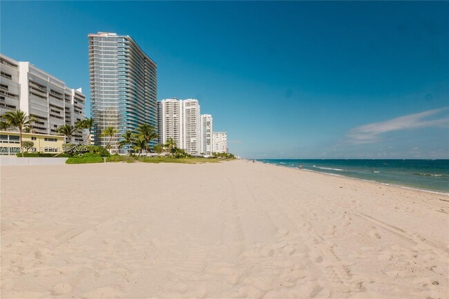 Building Photo - 1421 S Ocean Blvd