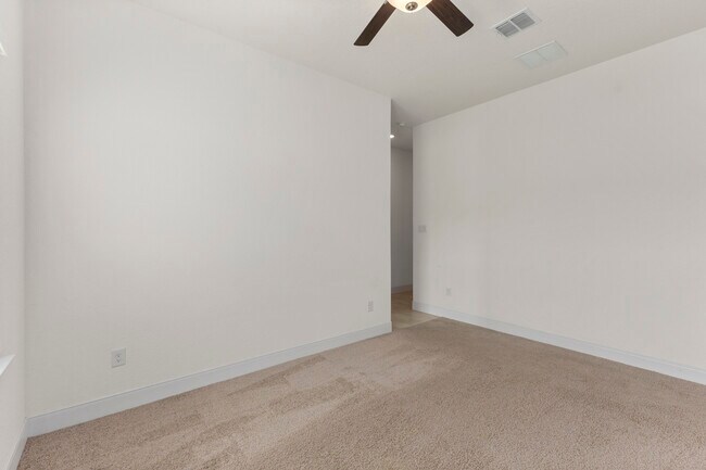 Building Photo - 3839 Balentine