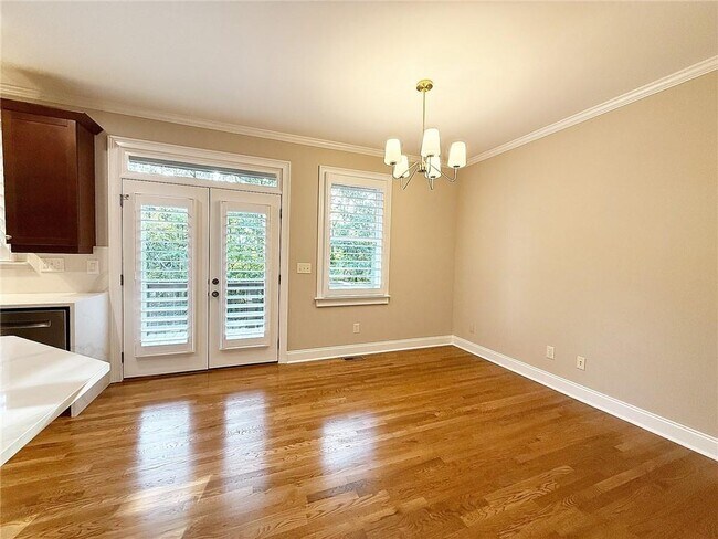 Building Photo - 3641 Ridge Towne Dr