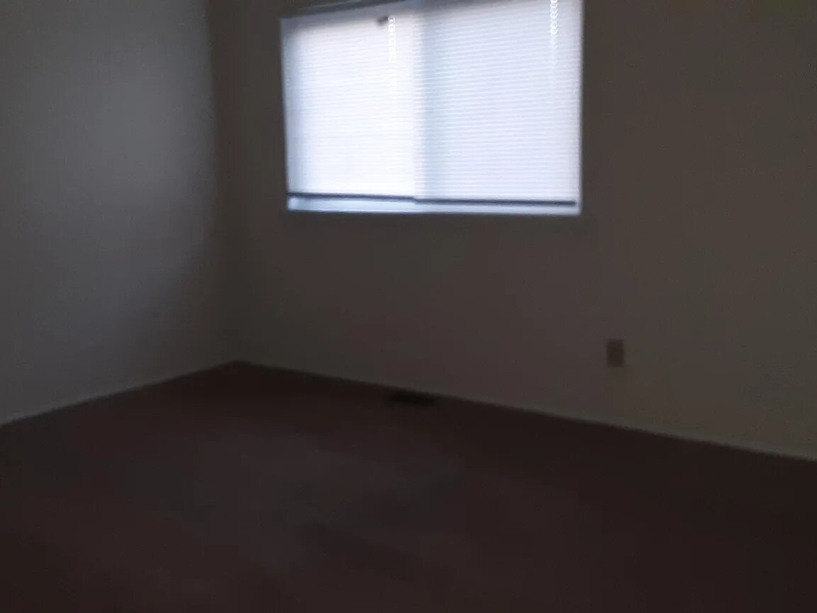 Building Photo - 1025 Shackelford Rd