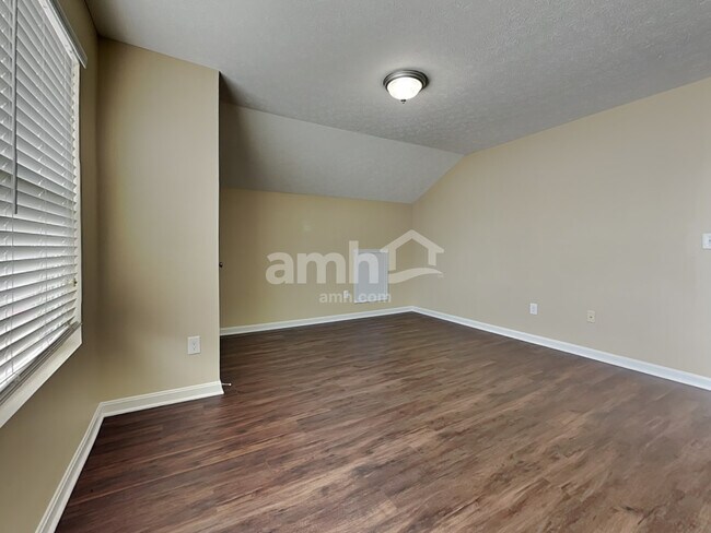 Building Photo - 9770 Soaring Breezes