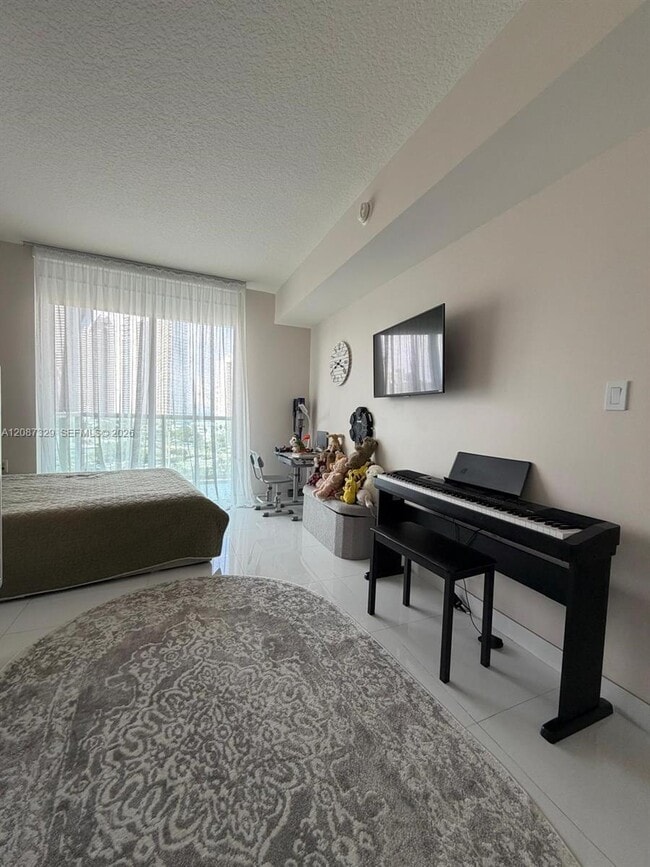 Building Photo - 200 Sunny Isles Blvd