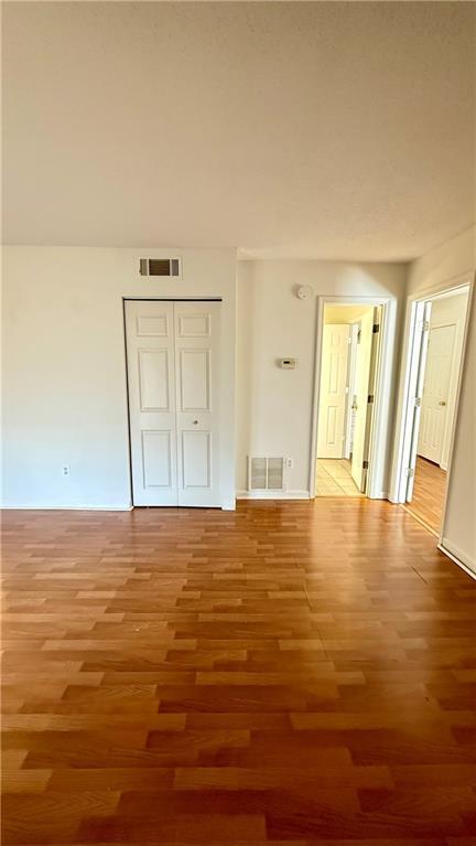 Building Photo - 3595 Woodbriar Cir