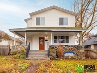 Building Photo - Downtown home for rent.