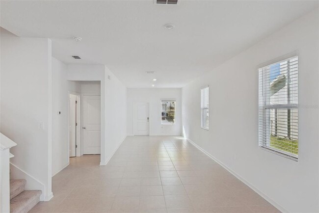 Building Photo - 2653 Skyline Lp