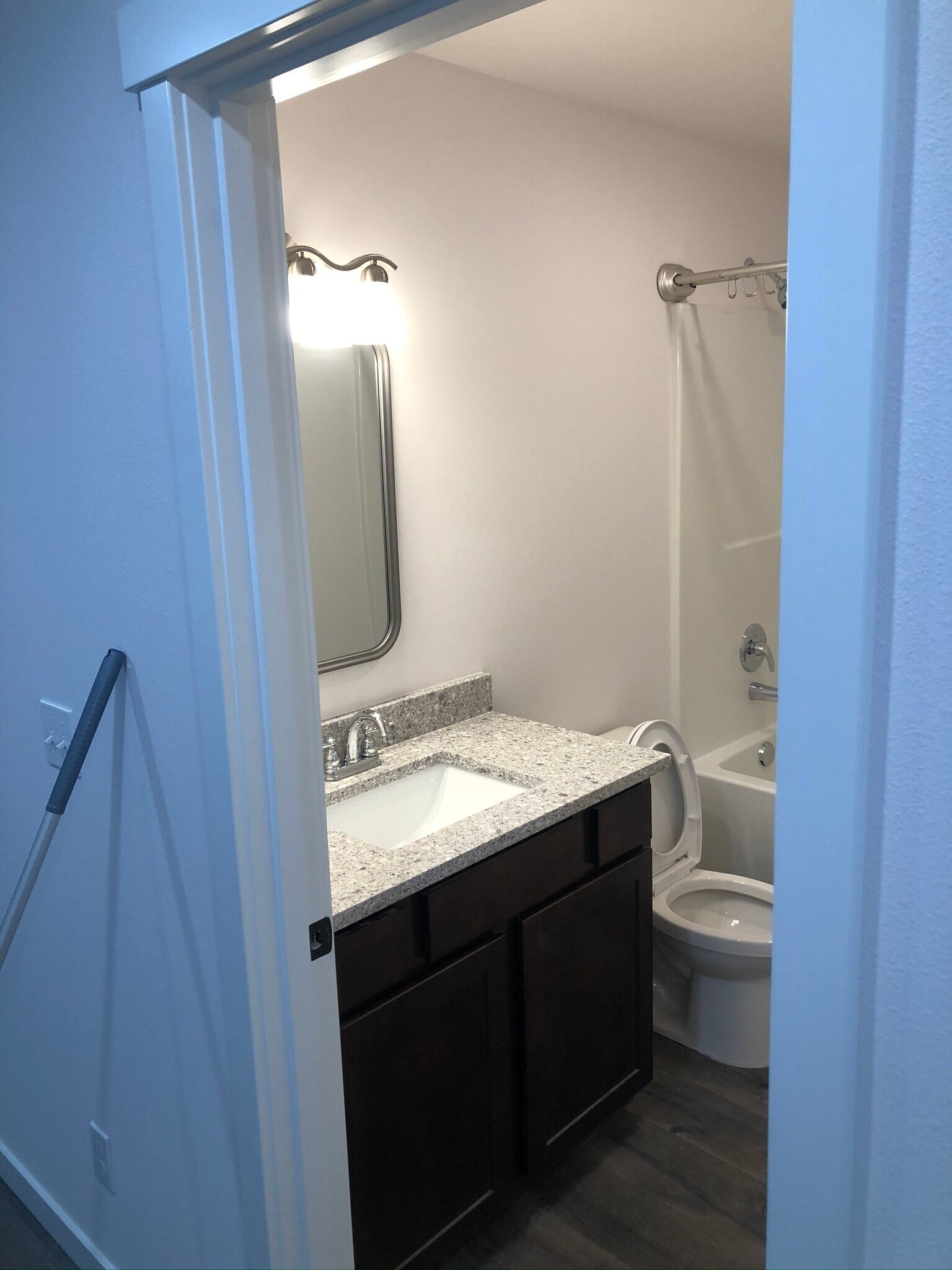 Building Photo - 7411 S Park Ave