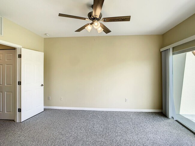 Building Photo - Deep Creek Townhome - Golf Course View (ONE FREE MONTH RENT FOR QUALIFIED APPLICANTS!)