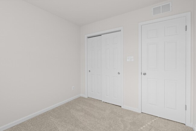 Building Photo - 377 Tumblers Wy