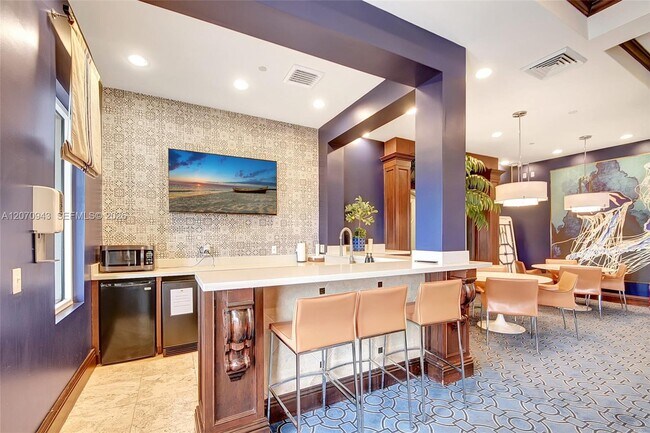 Building Photo - 2206 Tuscany Way