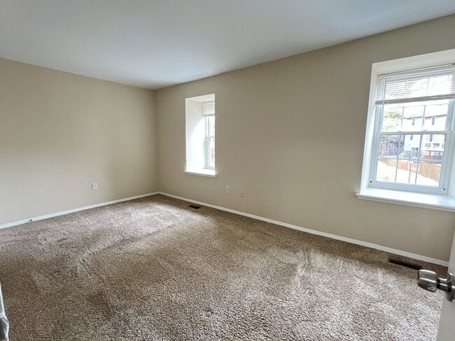 Building Photo - 3726 Ferrara Dr