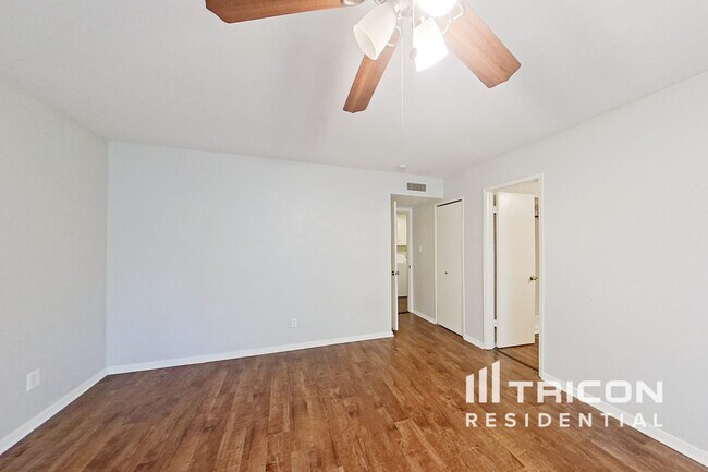 Building Photo - 3816 Aspenwood Dr
