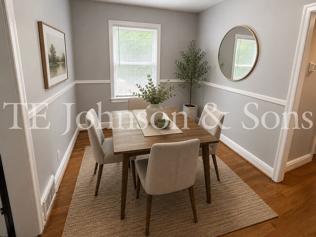 Building Photo - 212 Carolina Cir
