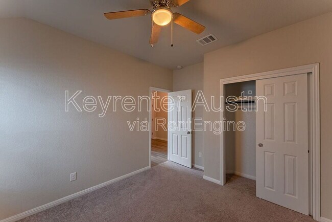 Building Photo - 113 Caney Cv