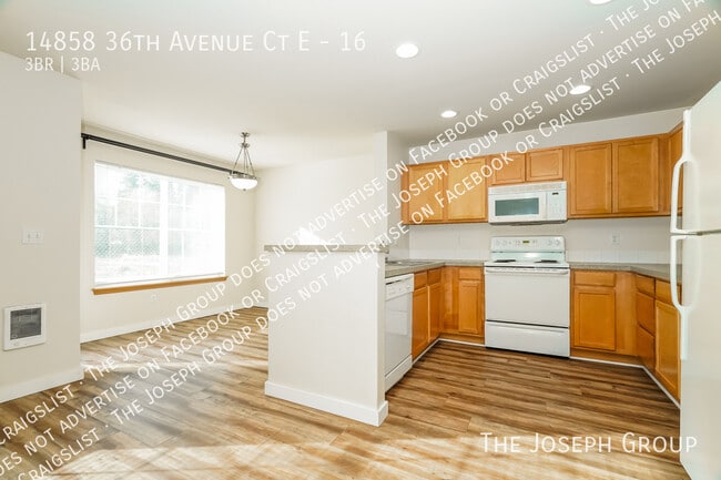 Building Photo - 14858 36th Ave Ct E