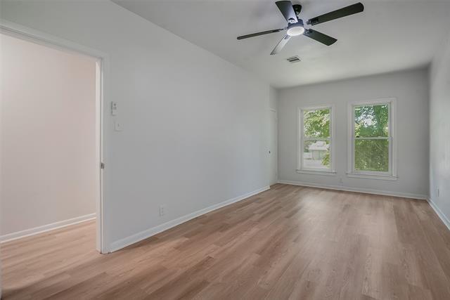 Building Photo - 1421 S Scullin Ave