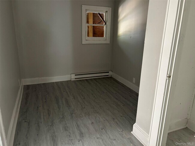 Building Photo - 404-452 NY-52