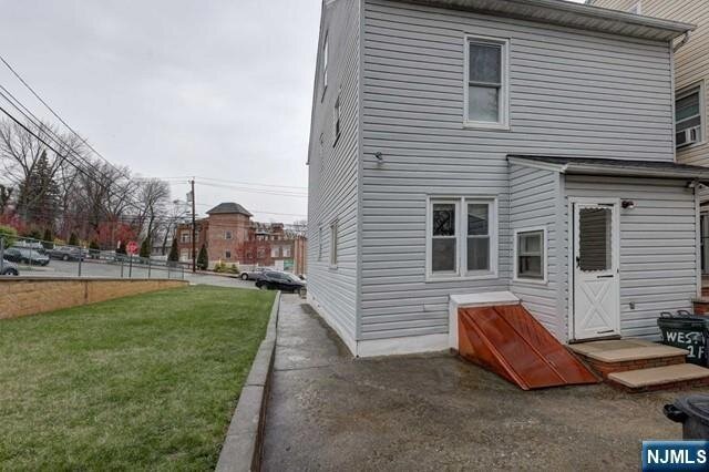 Building Photo - 58 Westervelt Ave