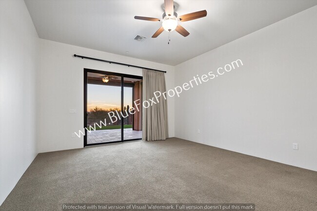 Building Photo - 13037 N Red Quail Pl
