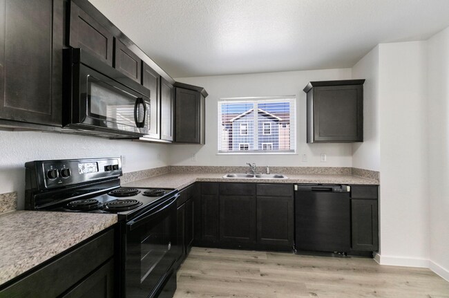 Building Photo - 21155 Gosling Rd