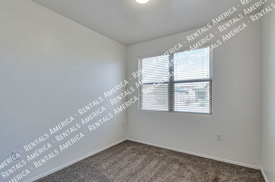 Building Photo - 10151 N Leopard Gecko Terrace