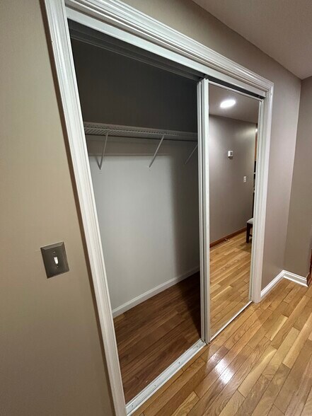 Building Photo - 1604 6th St NW