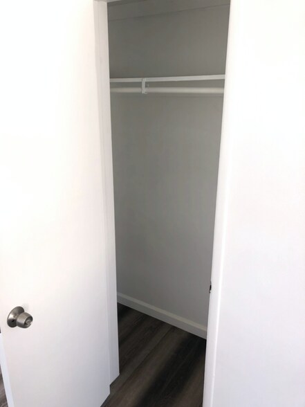 Building Photo - 1136 S Holt Ave