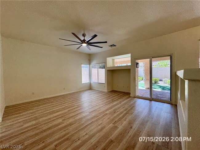 Building Photo - 10921 Calcedonian St