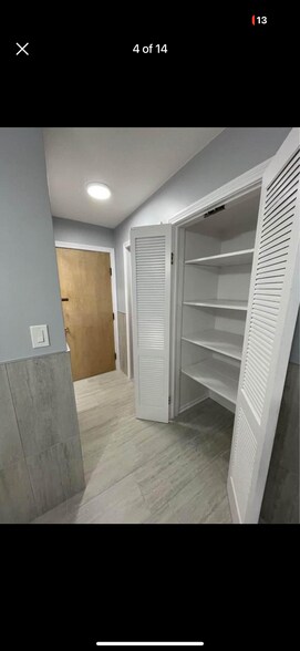 Building Photo - 6748 E Prairie Rd