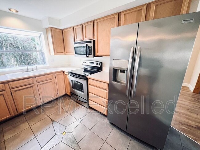 Building Photo - 27619 220th Ct SE