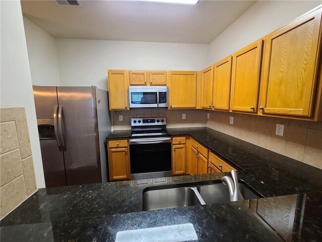 Building Photo - 5579 Lindeman Ln