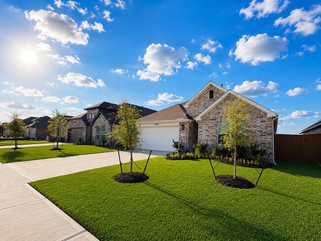 Building Photo - 4724 Peony Grn Dr