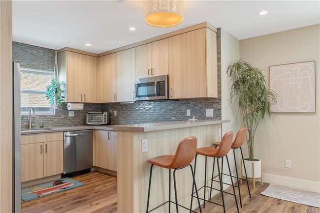 Building Photo - 8034 Airlane Ave