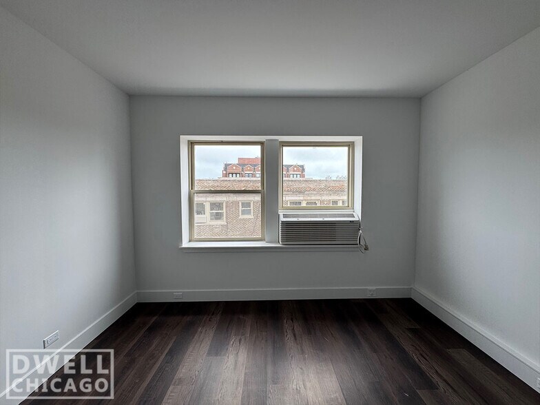 Building Photo - 5600 N Ashland Ave