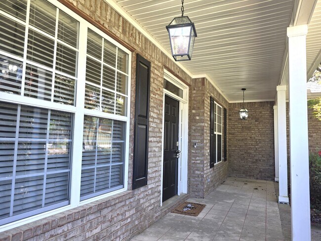 Building Photo - 932-p932 Windmill Pkwy