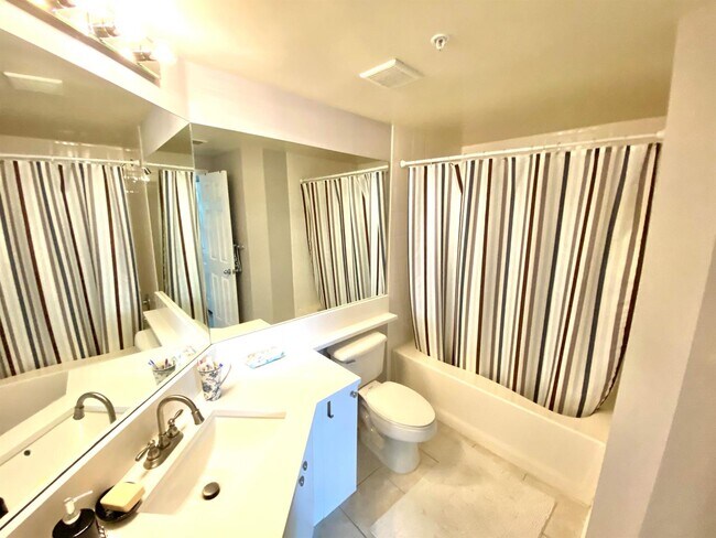 Building Photo - 11770 Saint Andrews Pl