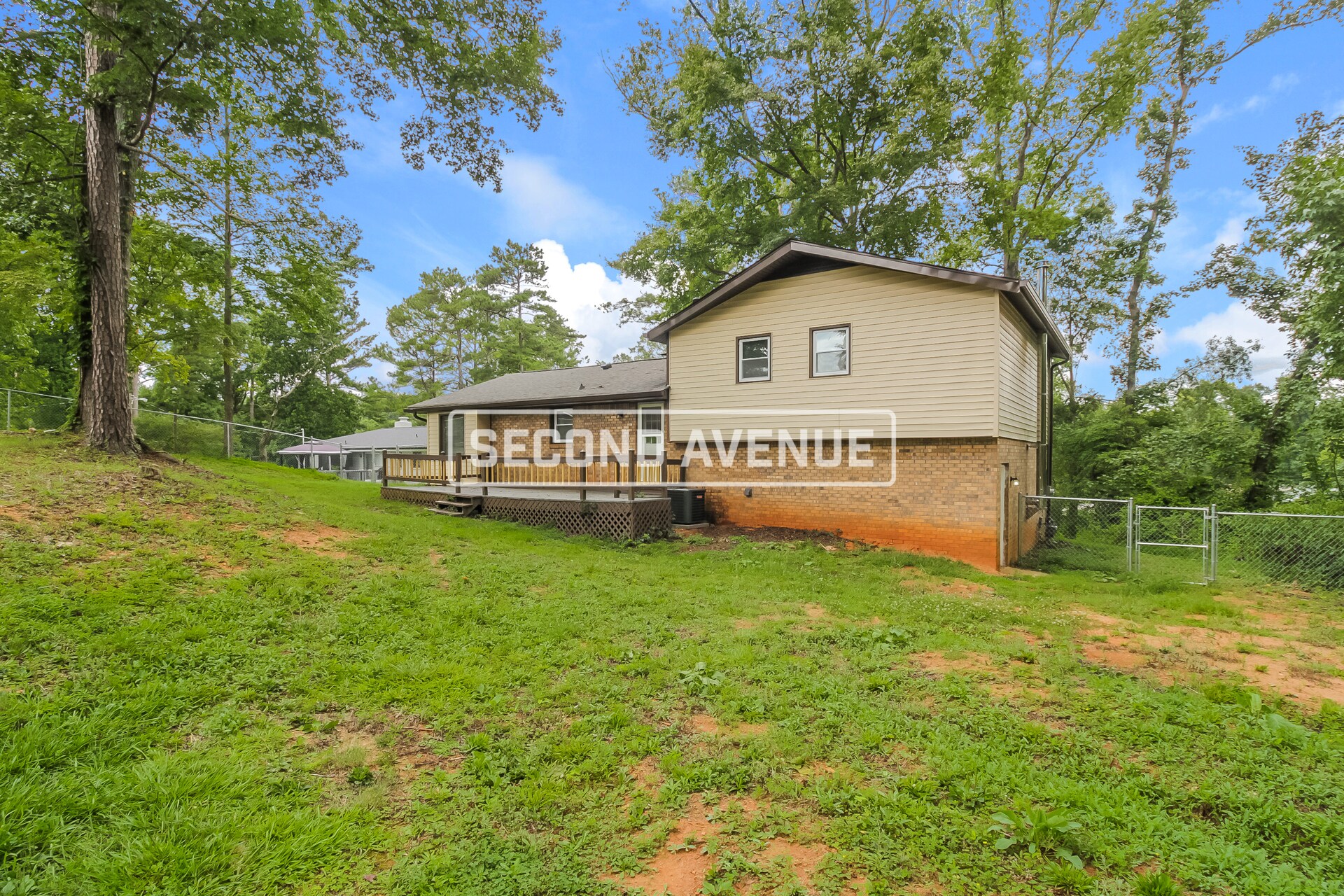 Building Photo - 67 Red Oak Dr