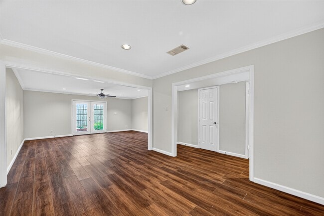 Building Photo - 2706 Mason St