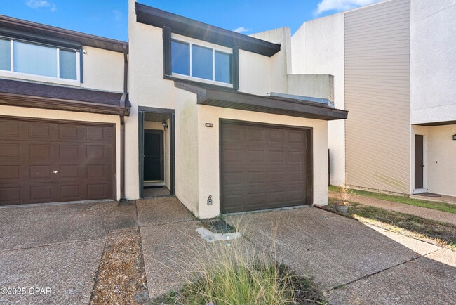 Building Photo - 6453 Oak Shr Dr