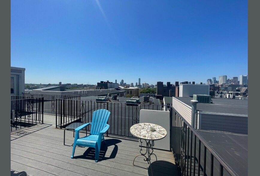 Building Photo - 393 W Broadway