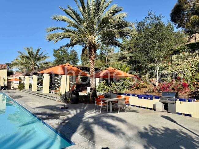 Building Photo - 6705 Elegante Wy