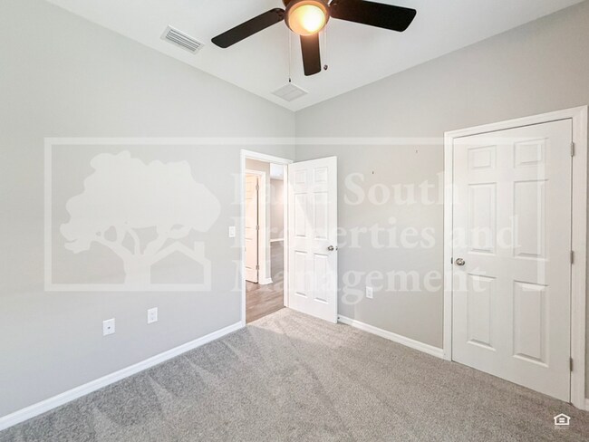 Building Photo - 3430 Cup Dr