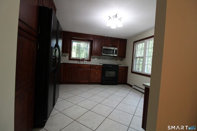 Building Photo - 67 Mulberry Rd